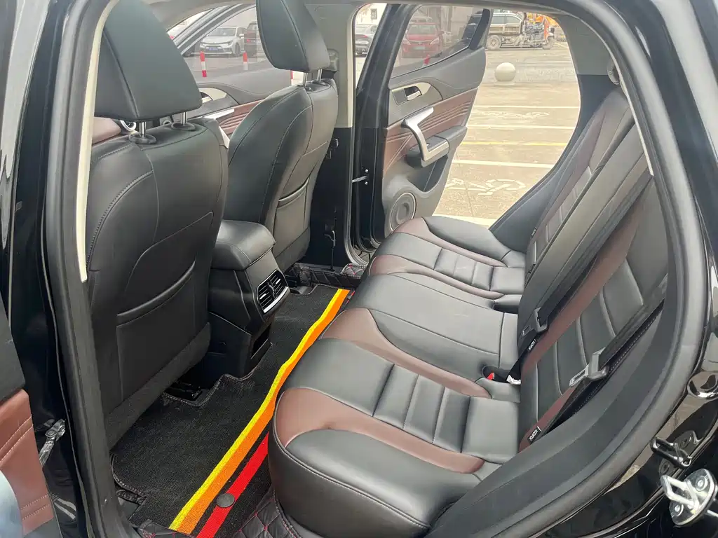 WEY VV5 1.5 T 2 WD Pioneer
