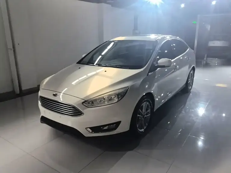 Ford Focus Sedan EcoBoost 180 Auto Elite