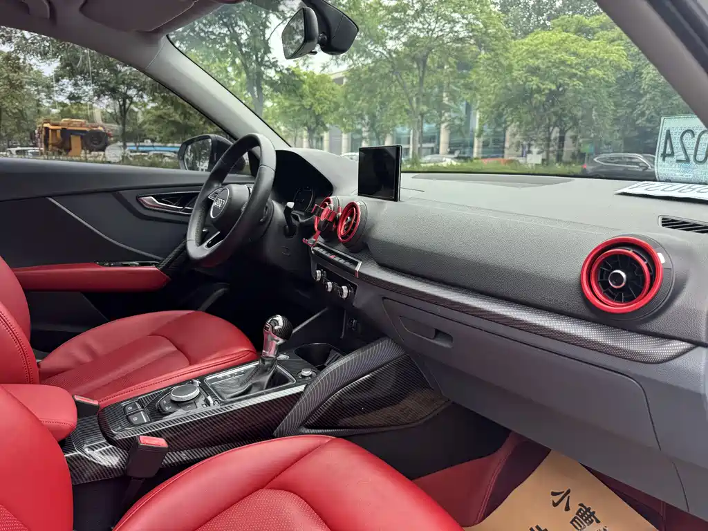 Audi Q2 L 35 TFSI Fashion Elegant