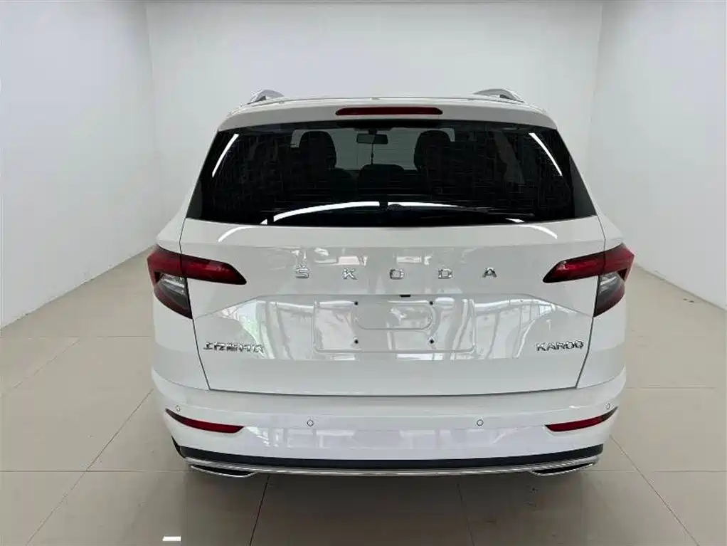Karoq TSI280 Smart