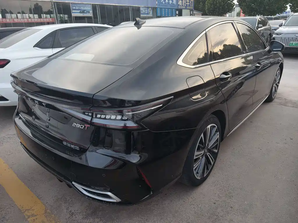 Arrizo 8 1.6 T DCT Elegant