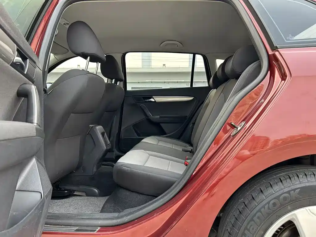 Gran Lavida 1.6 L Auto Style