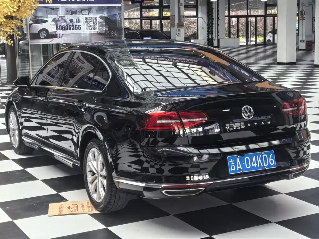 Magotan 330 TSI DSG Luxury