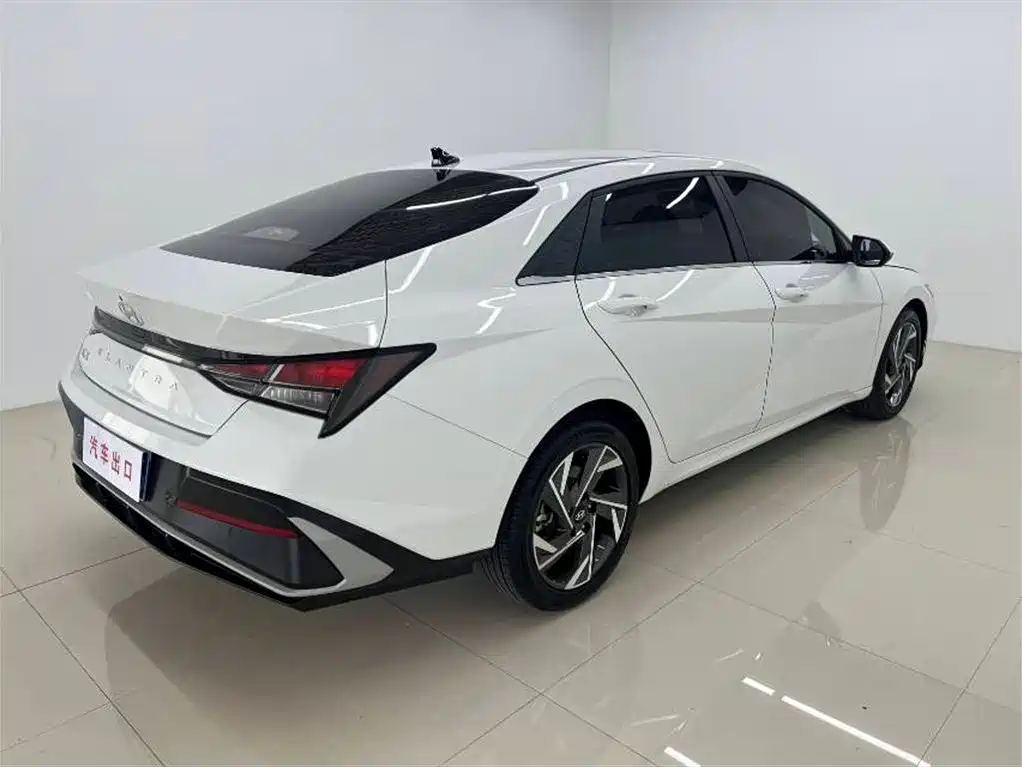Elantra 1.5 L CVT GLX Elite