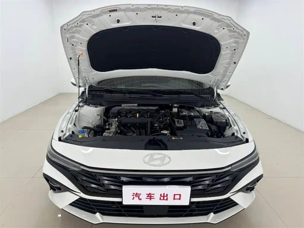 Elantra 1.5 L CVT GLX Elite