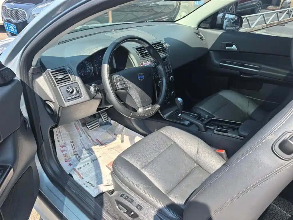 Volvo C30 沃尔沃C30 2011款 2.0 R-Design