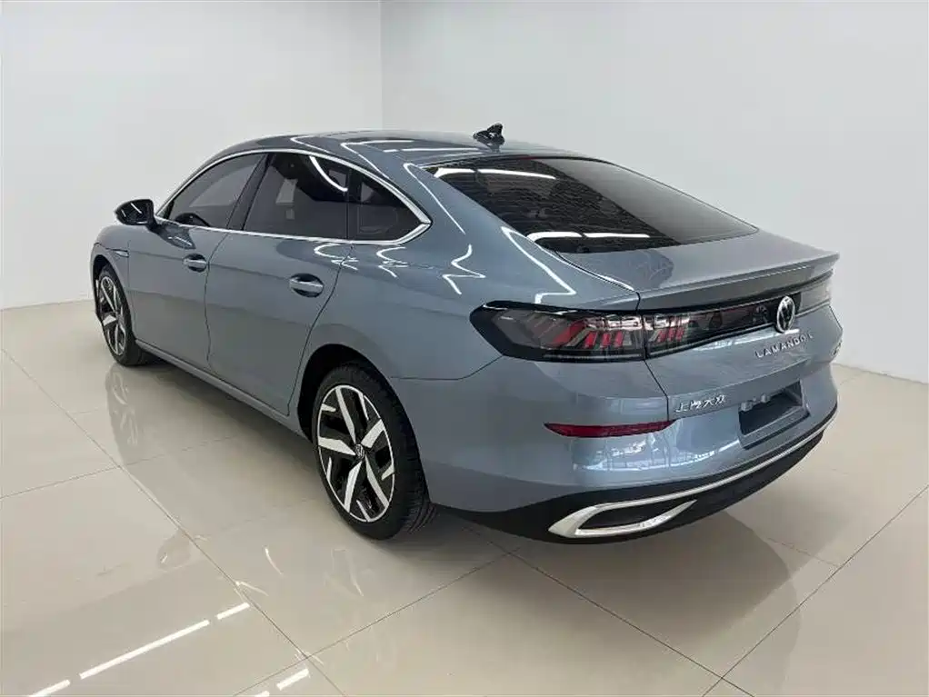 Lamando Lamando L 280 TSI DSG Spicy Cool