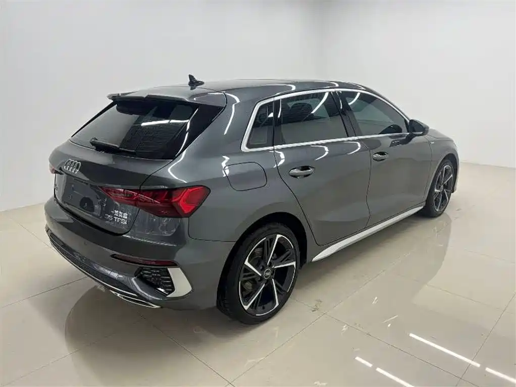 Audi A3 Facelift Sportback 35 TFSI Fashion Sport