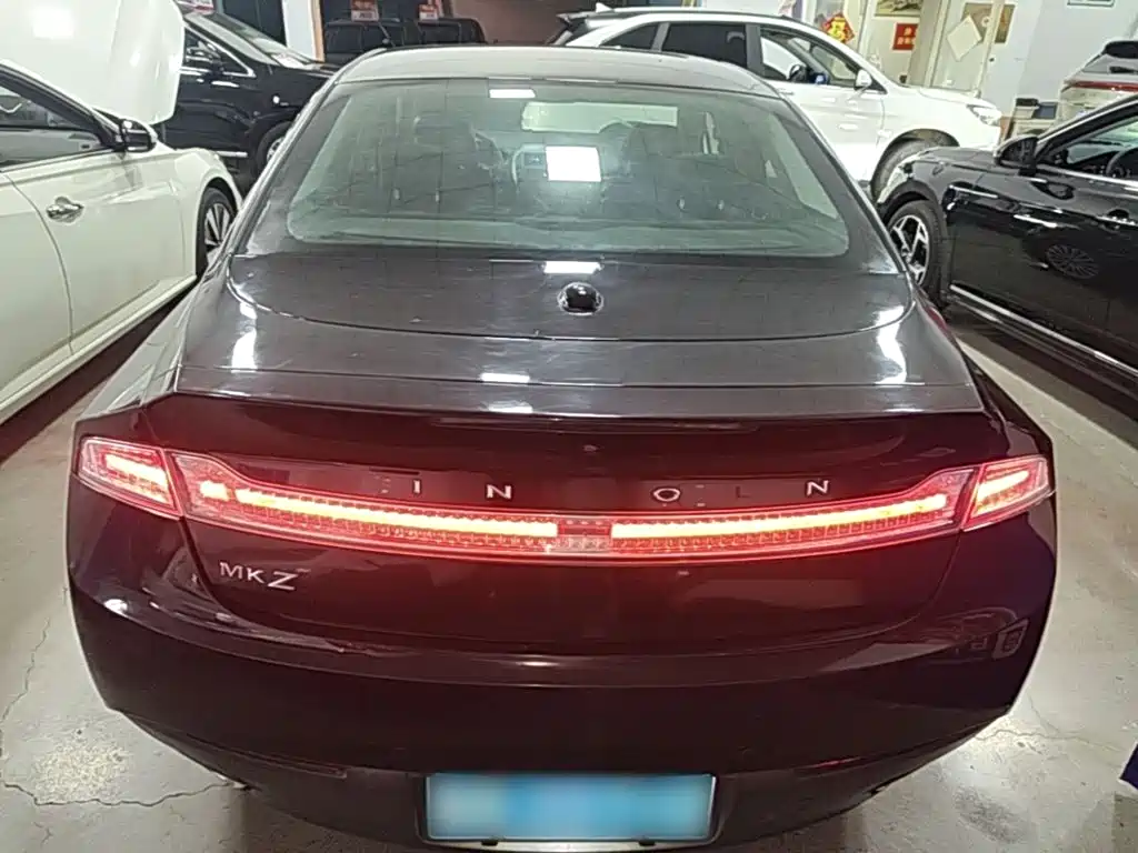 Lincoln MKZ 2.0 T Premium