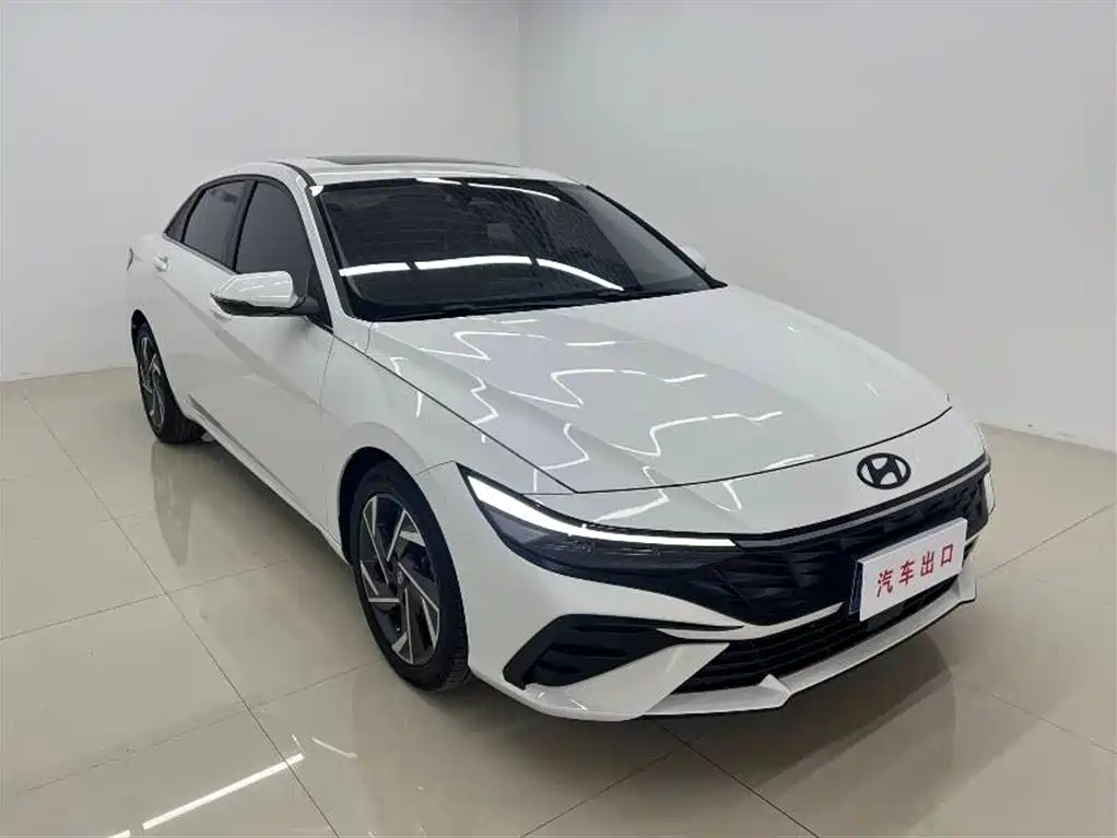 Elantra 1.5 L CVT LUX Distinguished