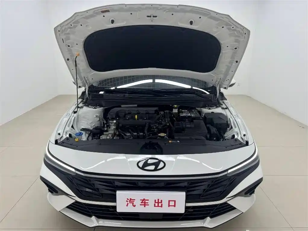 Elantra 1.5 L CVT LUX Distinguished