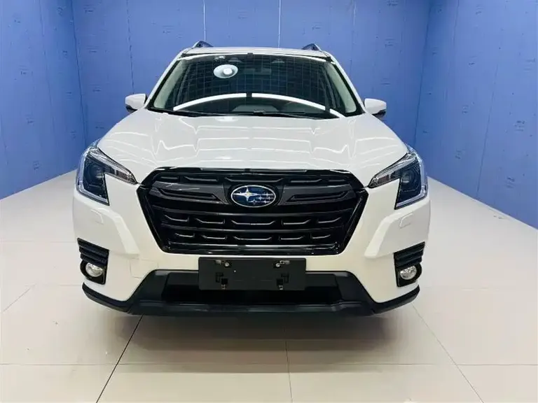 Subaru Forester 2.0 i AWD Luxury EyeSight