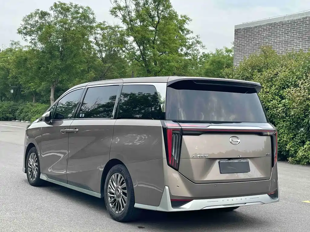 GAC Trumpchi M8 Grandmaster Series 400 T Flagship