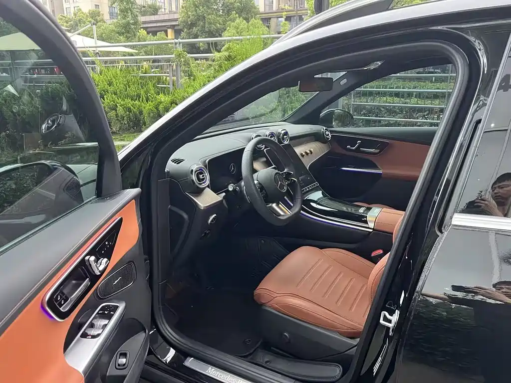 Mercedes-Benz GLC GLC 300 L 4 MATIC Dynamic 5-seat