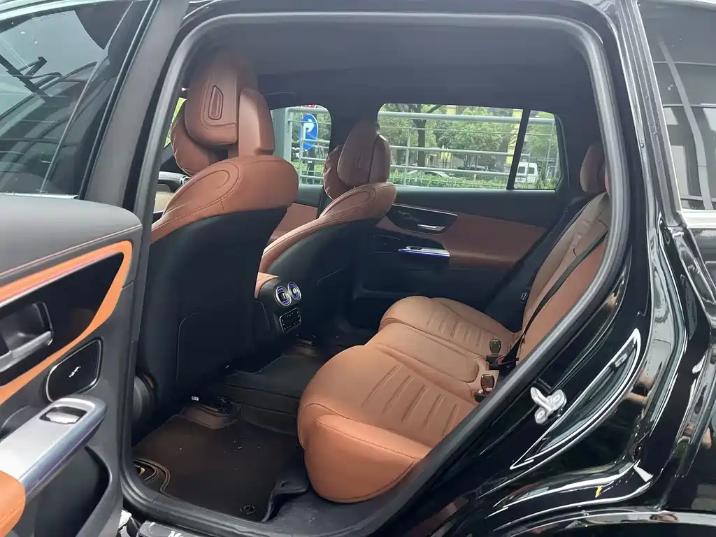Mercedes-Benz GLC GLC 300 L 4 MATIC Dynamic 5-seat