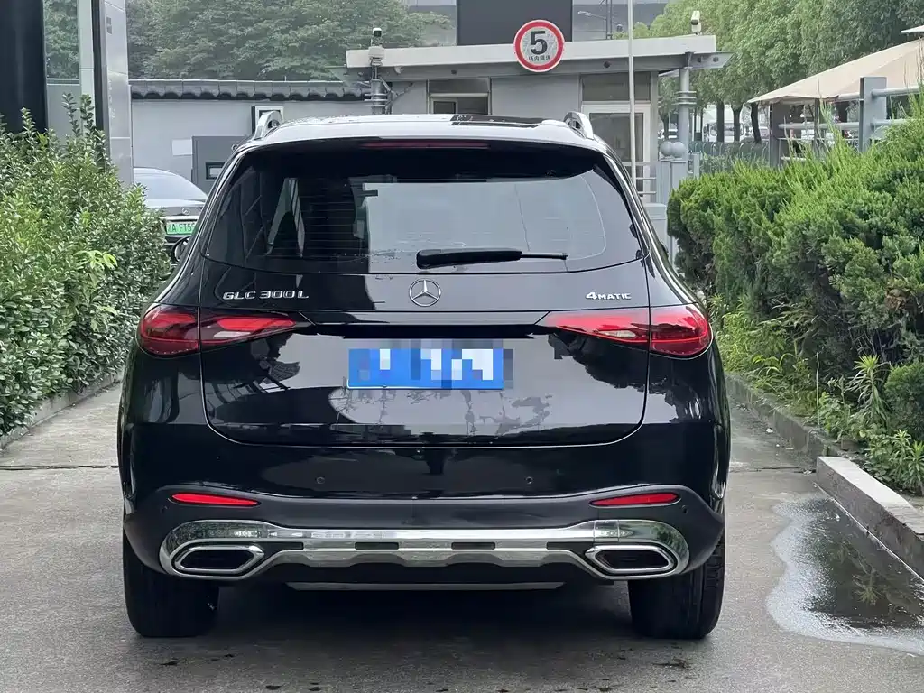Mercedes-Benz GLC GLC 300 L 4 MATIC Dynamic 5-seat