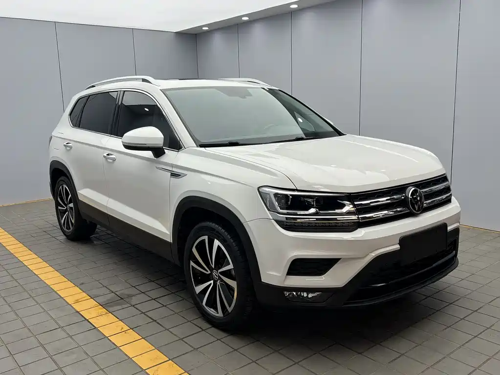 Tharu 280 TSI 2 WD Luxury
