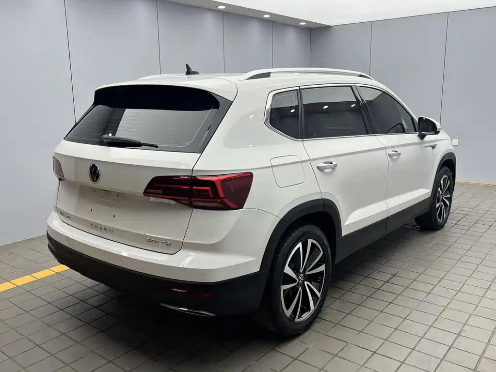 Tharu 280 TSI 2 WD Luxury