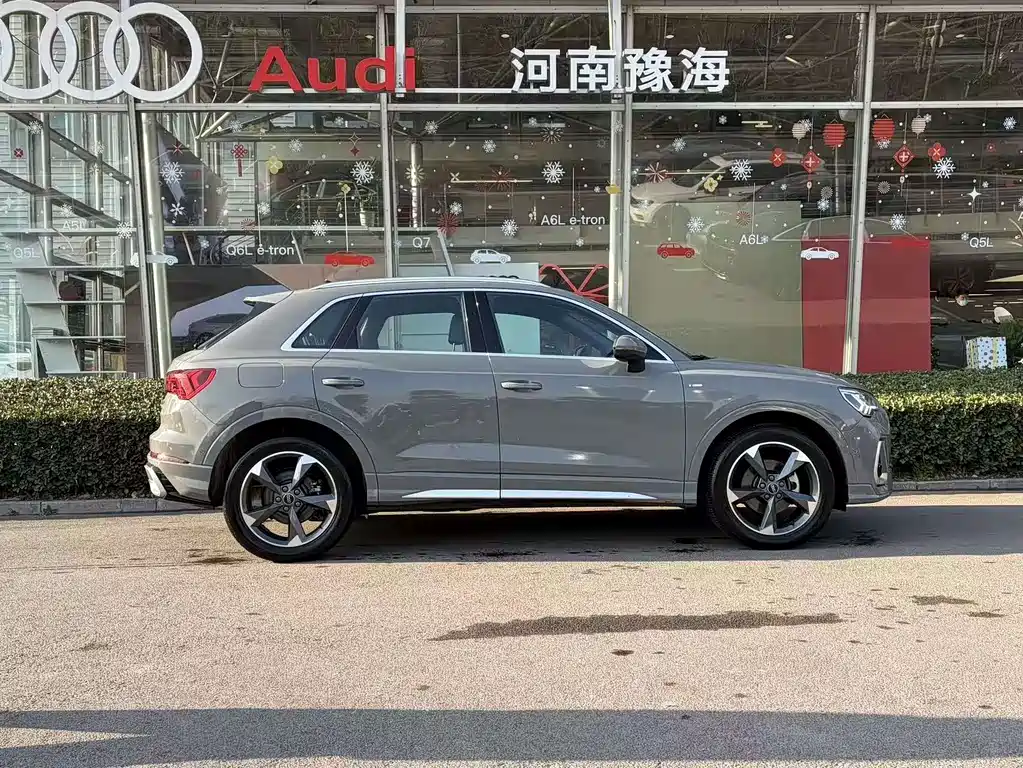 Audi Q3 35 TFSI Fashion Dynamic
