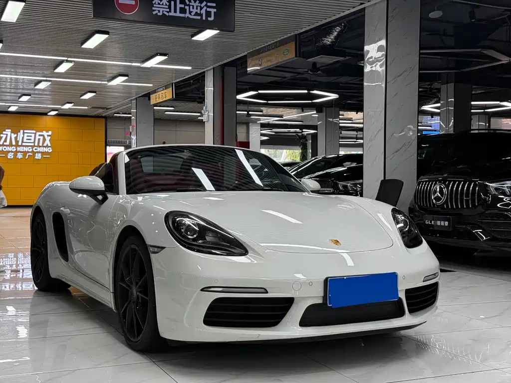 Porsche 718 Boxster 2.0 T