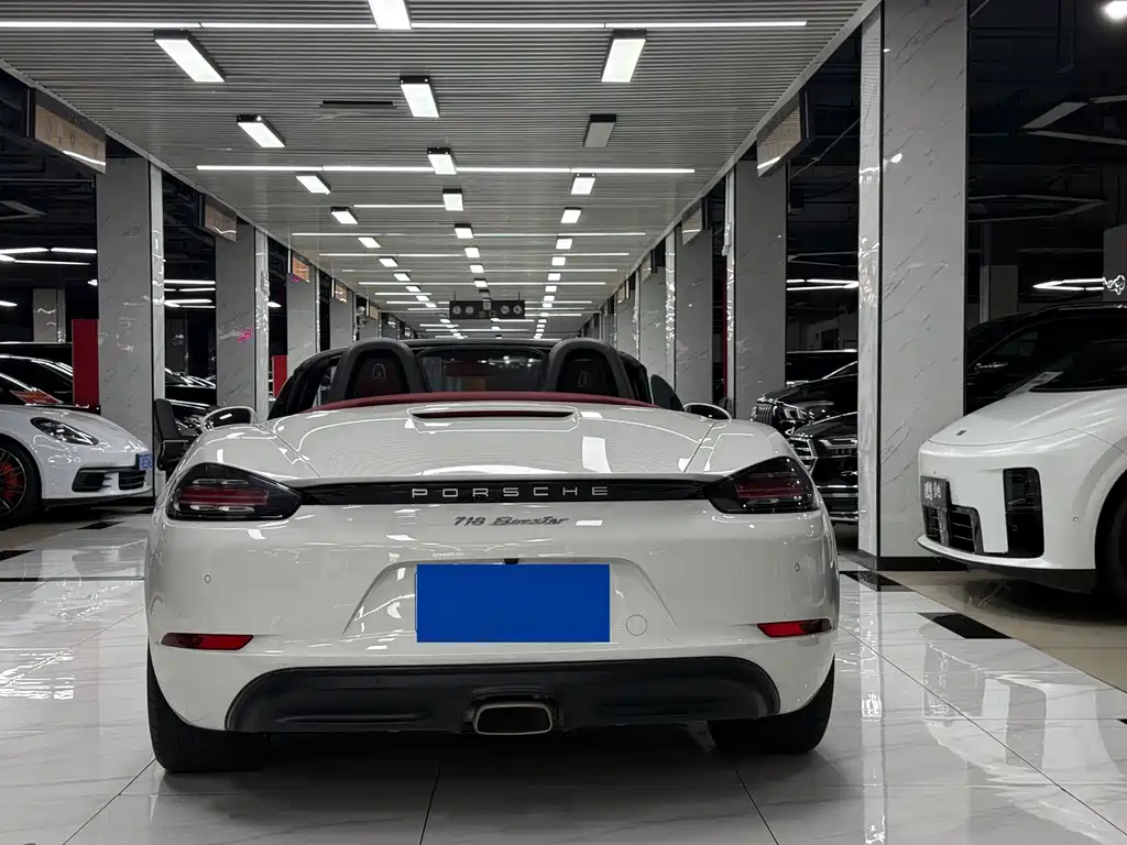 Porsche 718 Boxster 2.0 T