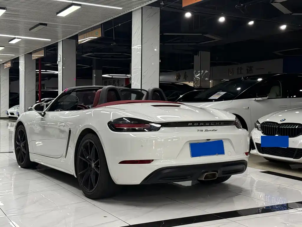 Porsche 718 Boxster 2.0 T