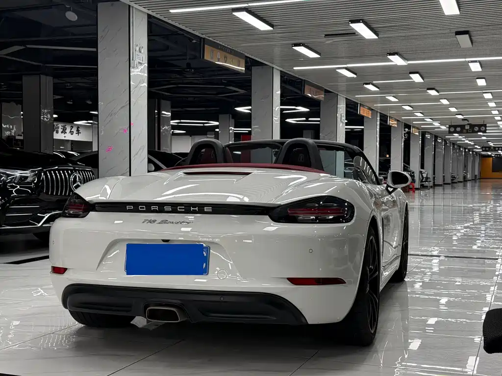 Porsche 718 Boxster 2.0 T