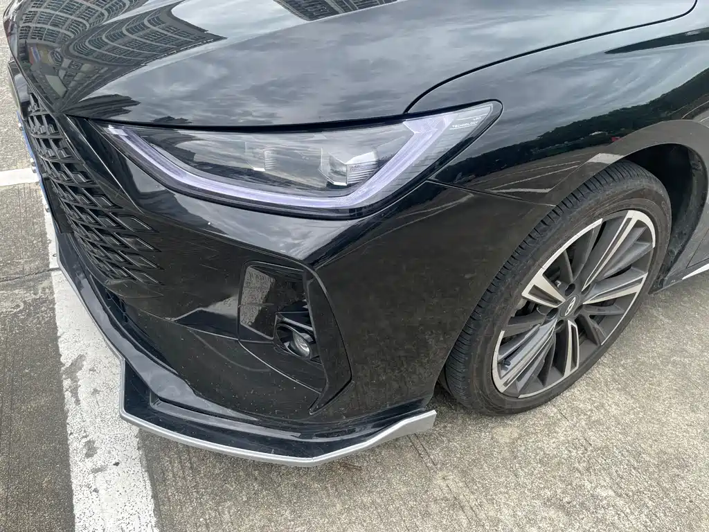 Arrizo 8 PRO 1.6 T DCT Luxury +