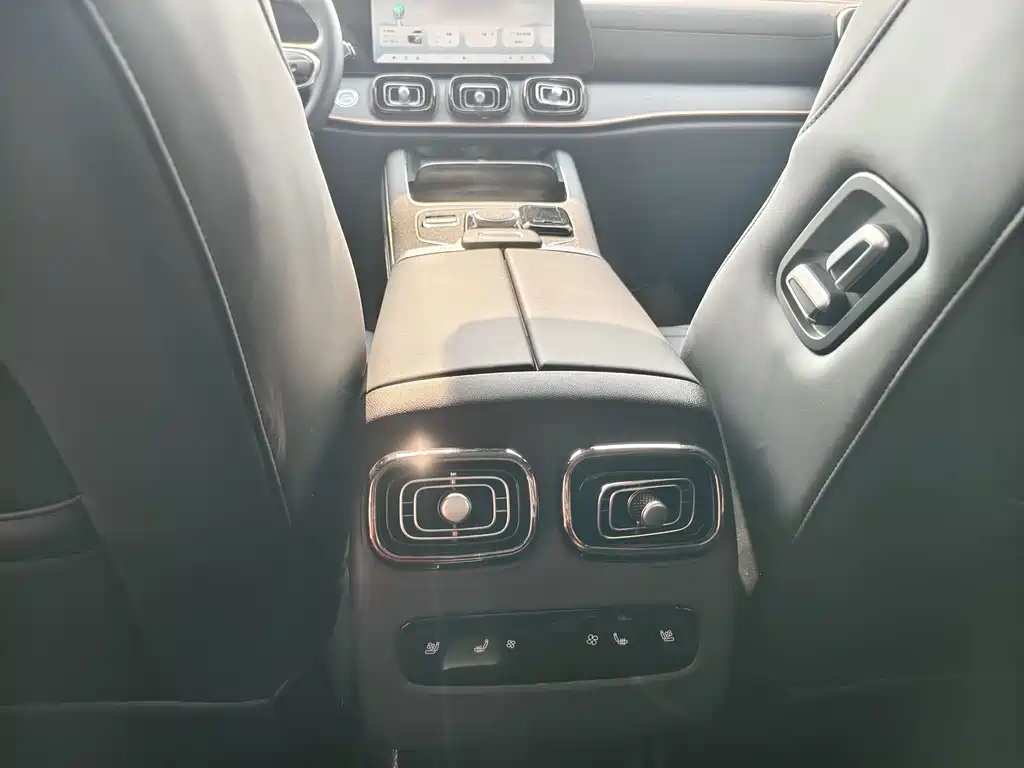Tiggo 9 2.0 T Auto 2 WD Super Comfort Premium
