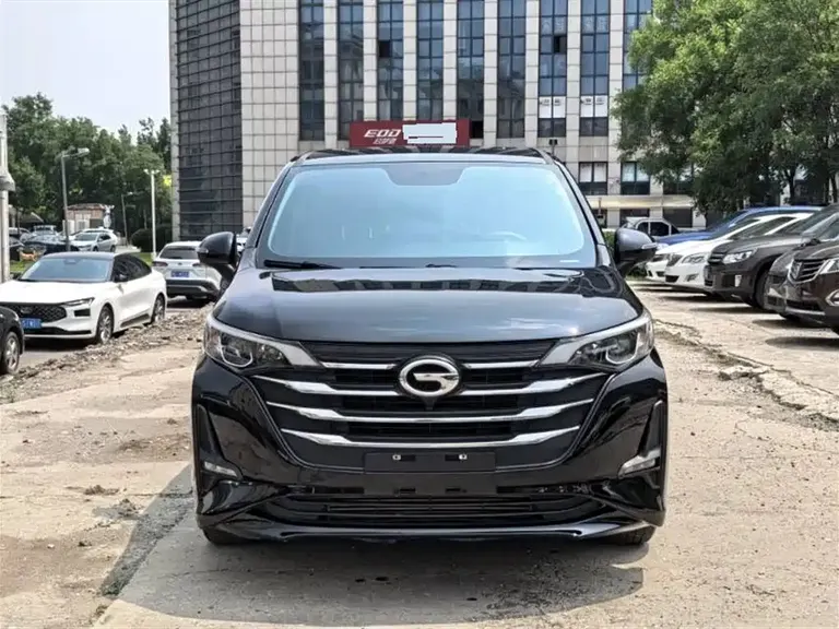 GAC Trumpchi M6 270 T DCT Luxury (7-seat)