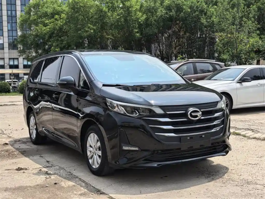 GAC Trumpchi M6 270 T DCT Luxury (7-seat)