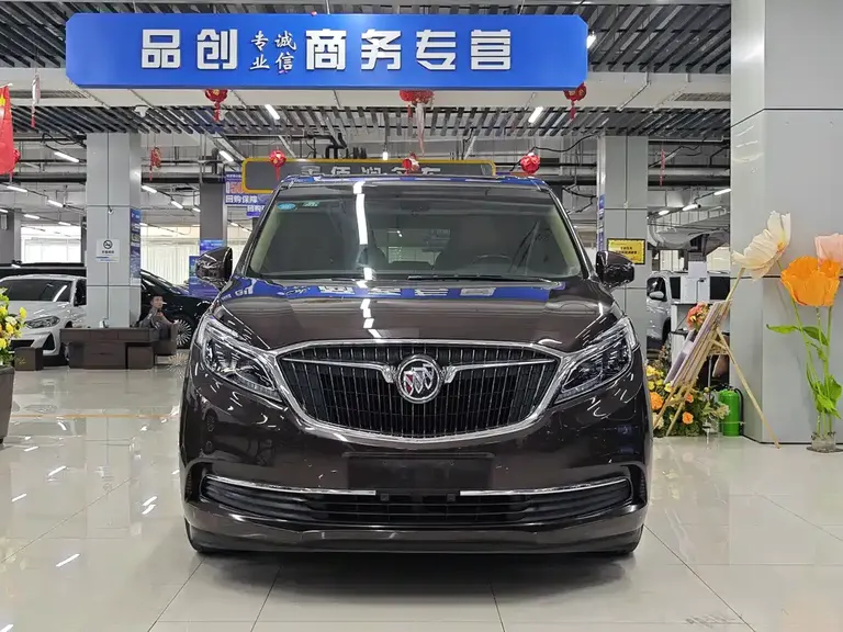 Buick GL8 ES 28 T Luxury CN-VI