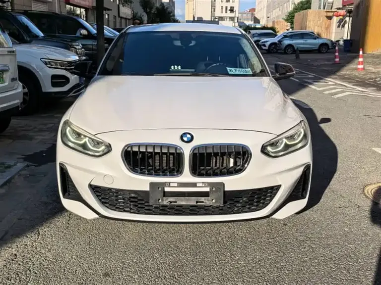 BMW 1 Series Facelift 120 i M Sport