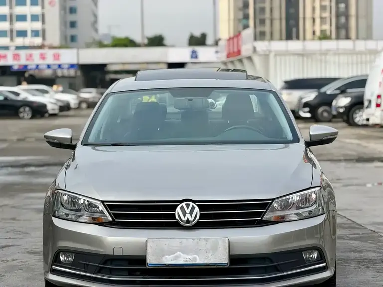 Volkswagen Sagitar 280 TSI DSG Comfort