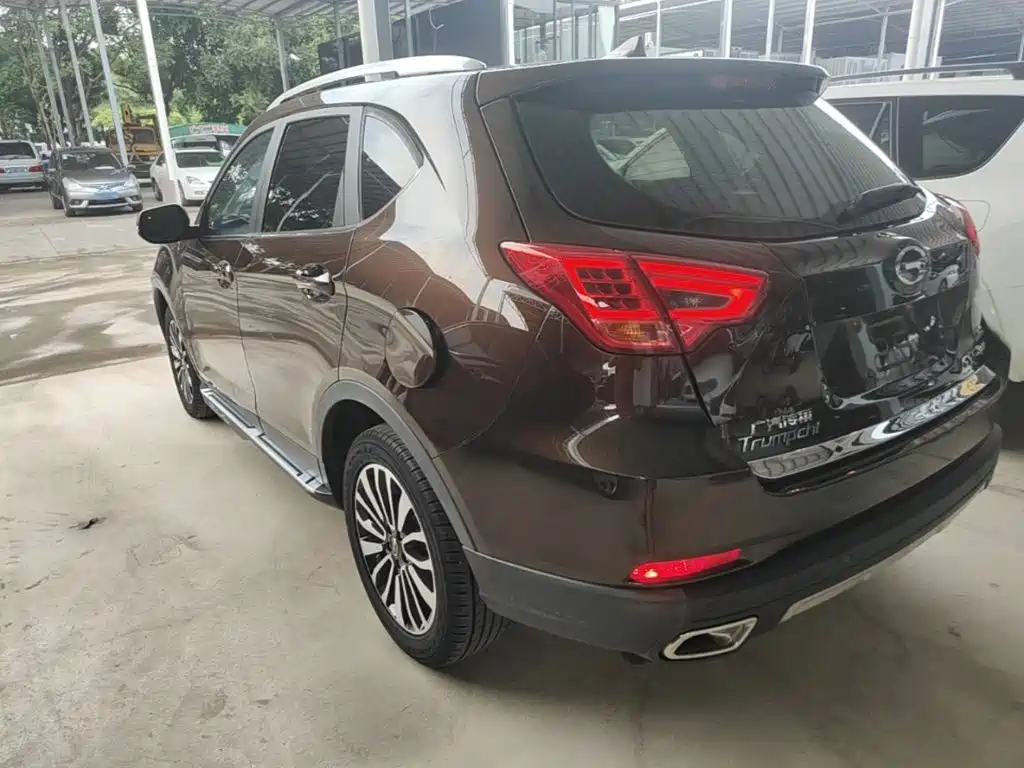 Trumpchi GS5 Super 传祺GS5 Super 2016款 1.8 T 自动两驱周年纪念版