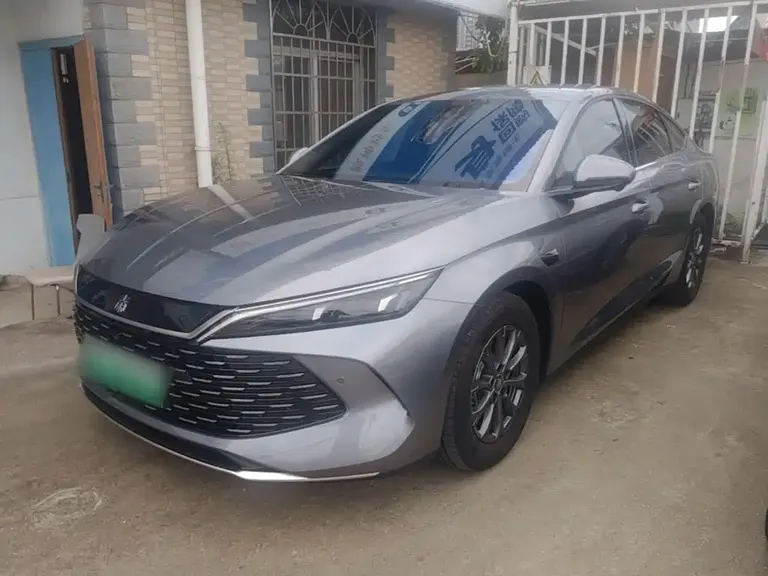 BYD Qin L DM-i Smart Drive 80 KM Leading