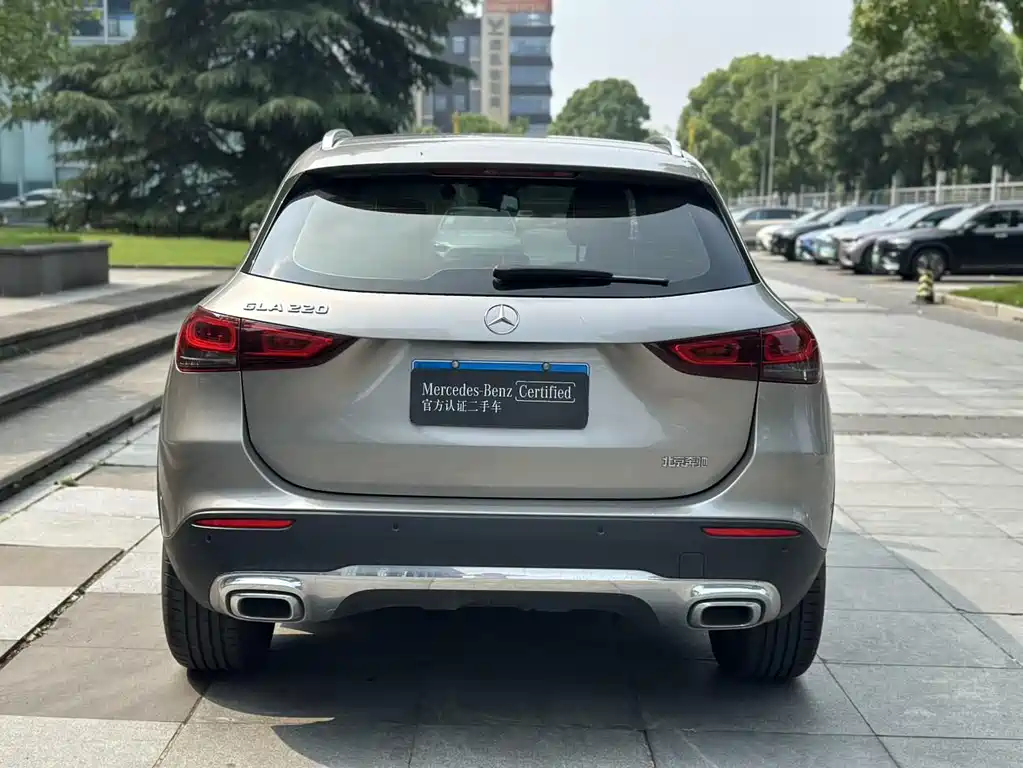 Mercedes-Benz GLA GLA 220