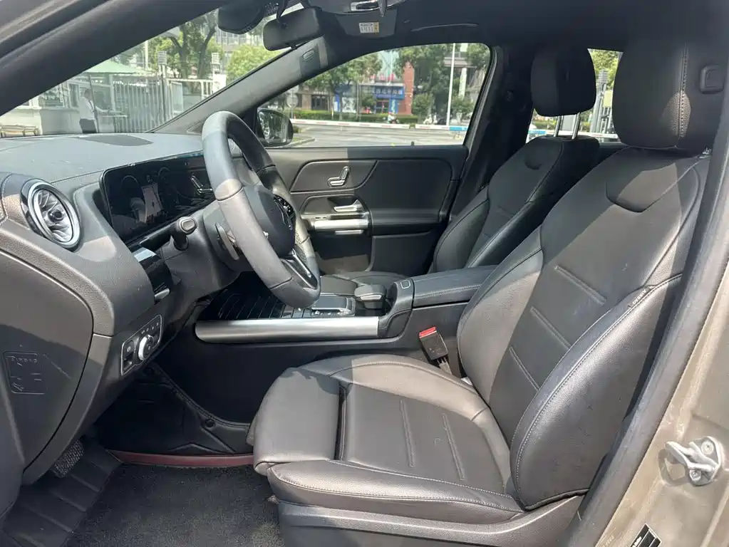 Mercedes-Benz GLA GLA 220
