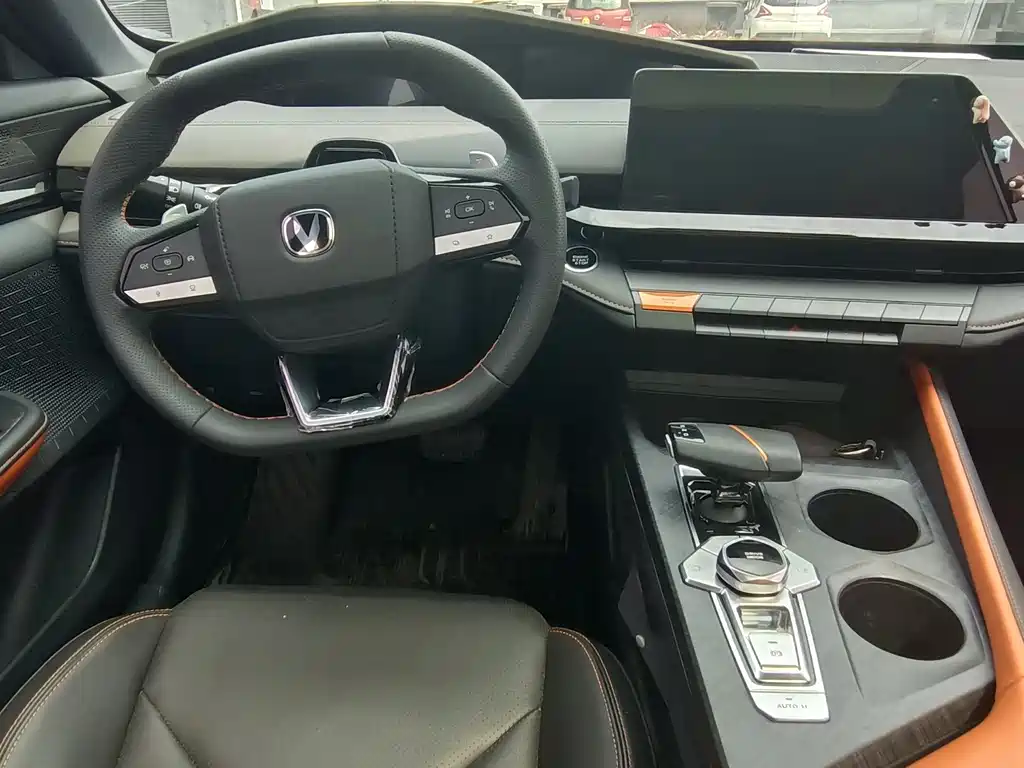 Changan UNI-V 1.5 T Sport