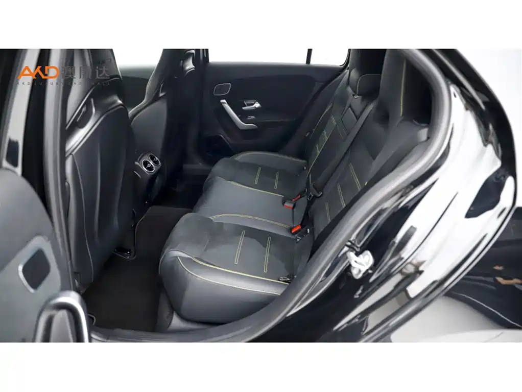 Mercedes-Benz A-Class AMG (Import) 奔驰A45/2.0 T/24款/Ｓ 改款 4 MATIC