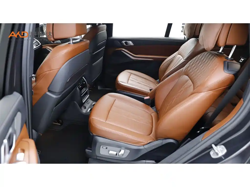 BMW X7 宝马X72021款 xDrive40 i 尊享型豪华套装