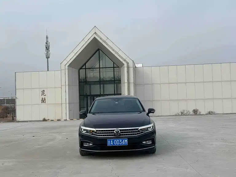 Volkswagen Magotan 200 10 K Commemorative 330 TSI DSG Luxury
