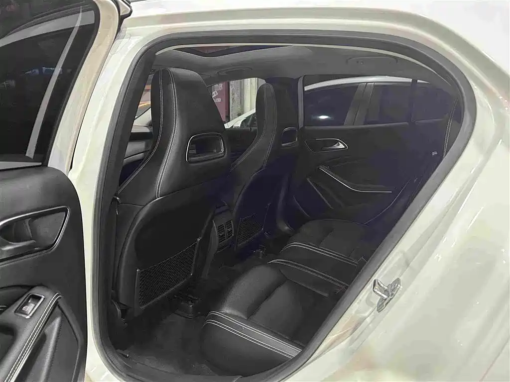 Mercedes-Benz GLA GLA 200 Fashion