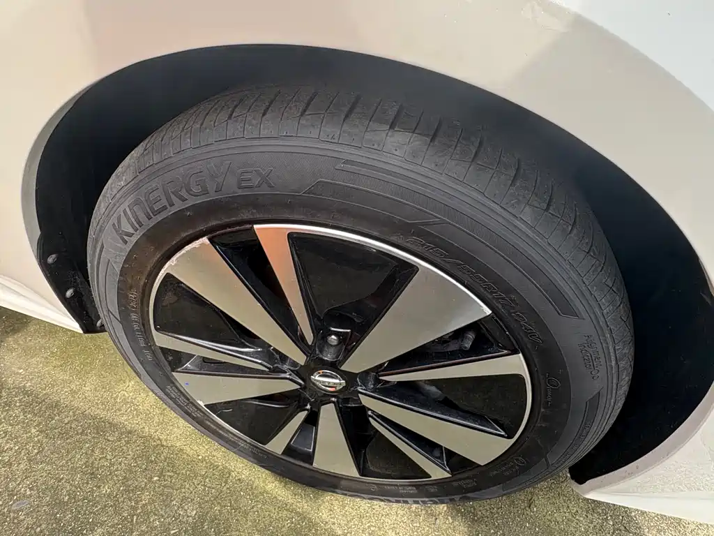 Teana 2.0 L XE Fashion