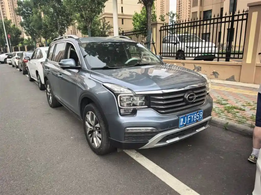 GAC Trumpchi GS8 320 T 2 WD Luxury Connected (7-seat)