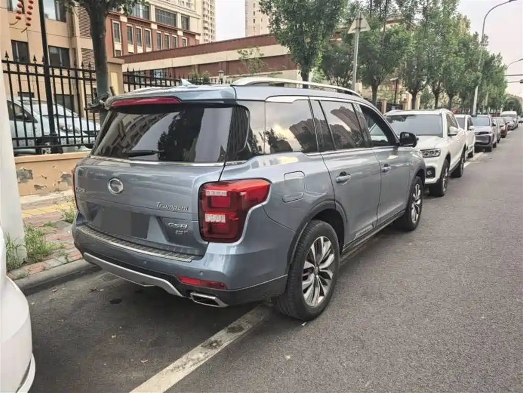 GAC Trumpchi GS8 320 T 2 WD Luxury Connected (7-seat)
