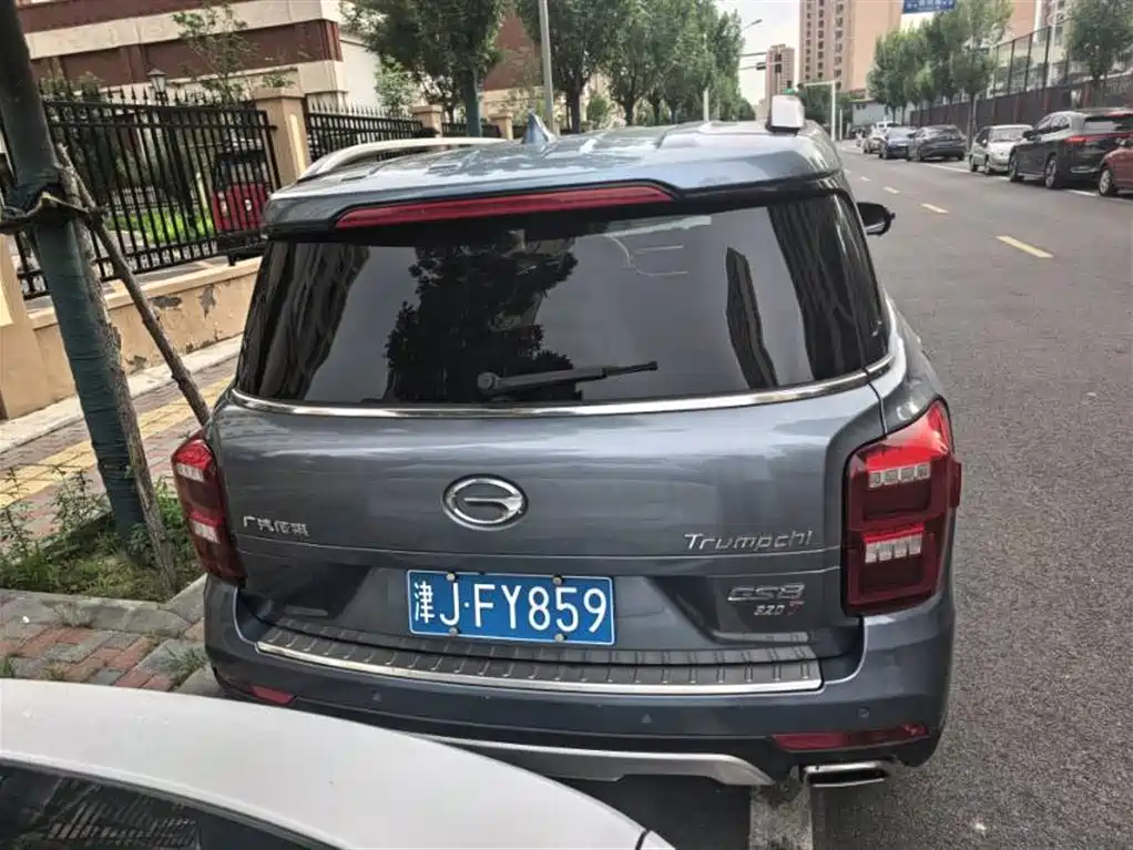 GAC Trumpchi GS8 320 T 2 WD Luxury Connected (7-seat)
