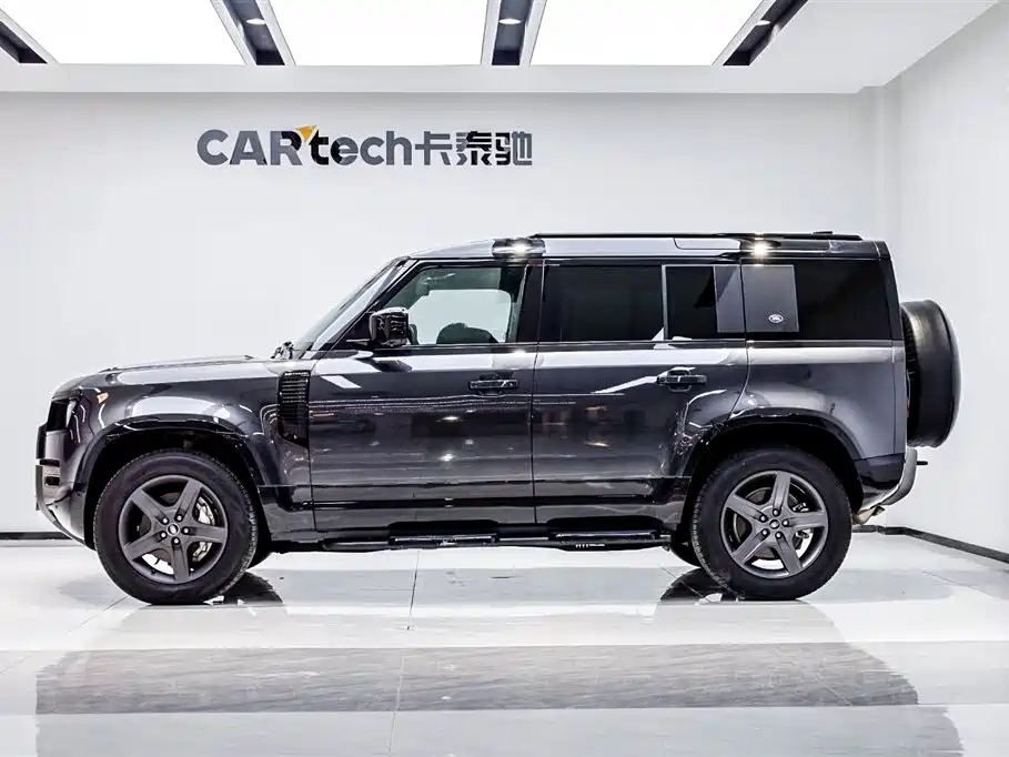 Land Rover Defender 110 3.0 T P400 X-DYNAMIC HSE