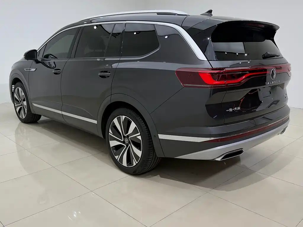 Talagon 380 TSI 4 WD Luxury Premium Realm Pro 6-seat