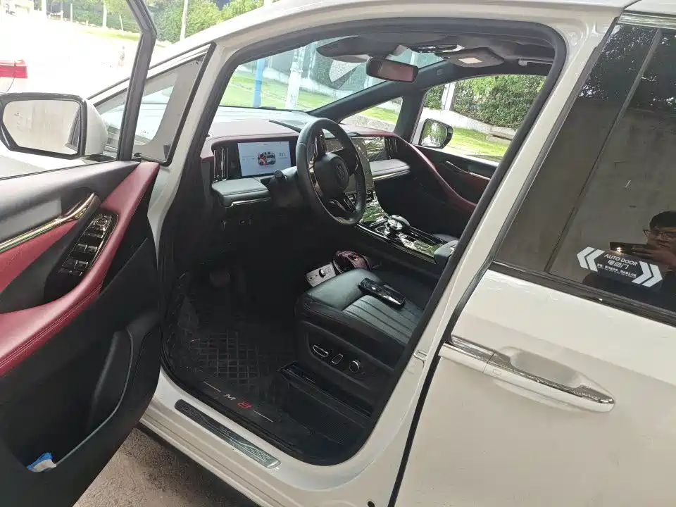 GAC Trumpchi M8 Grandmaster Series 400 T Supreme